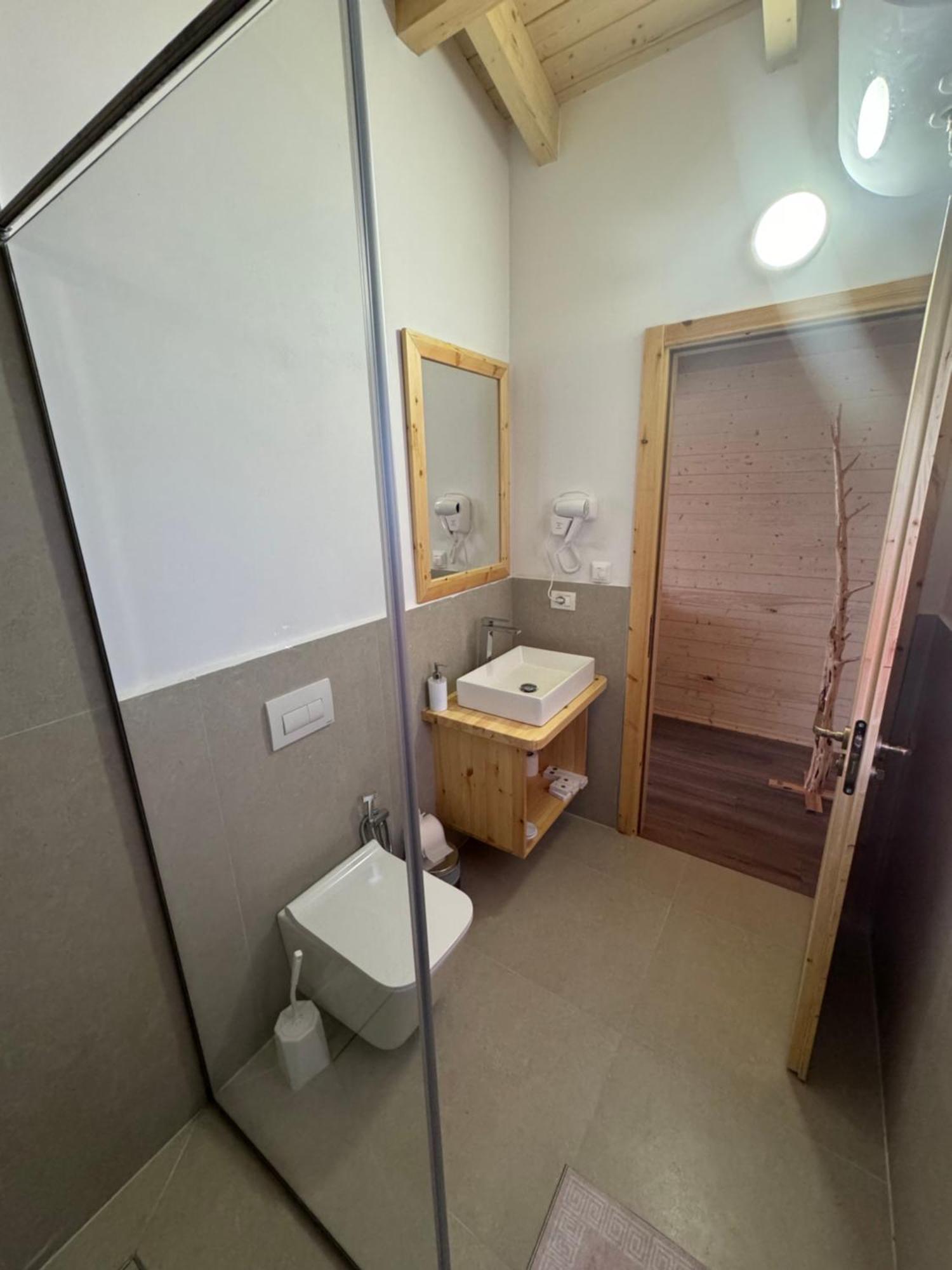 Fishta Guesthouse - Mrizi I Zanave Fishte Екстериор снимка