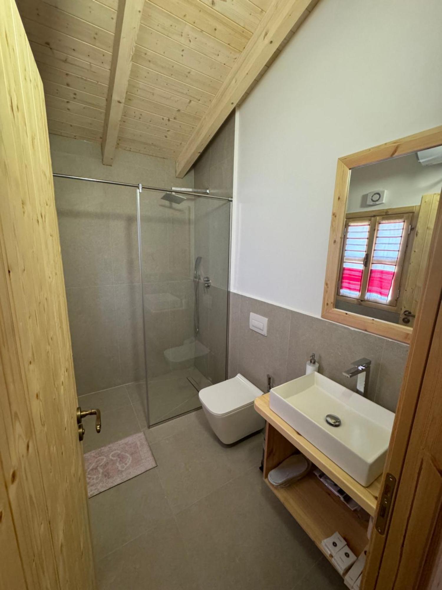Fishta Guesthouse - Mrizi I Zanave Fishte Екстериор снимка